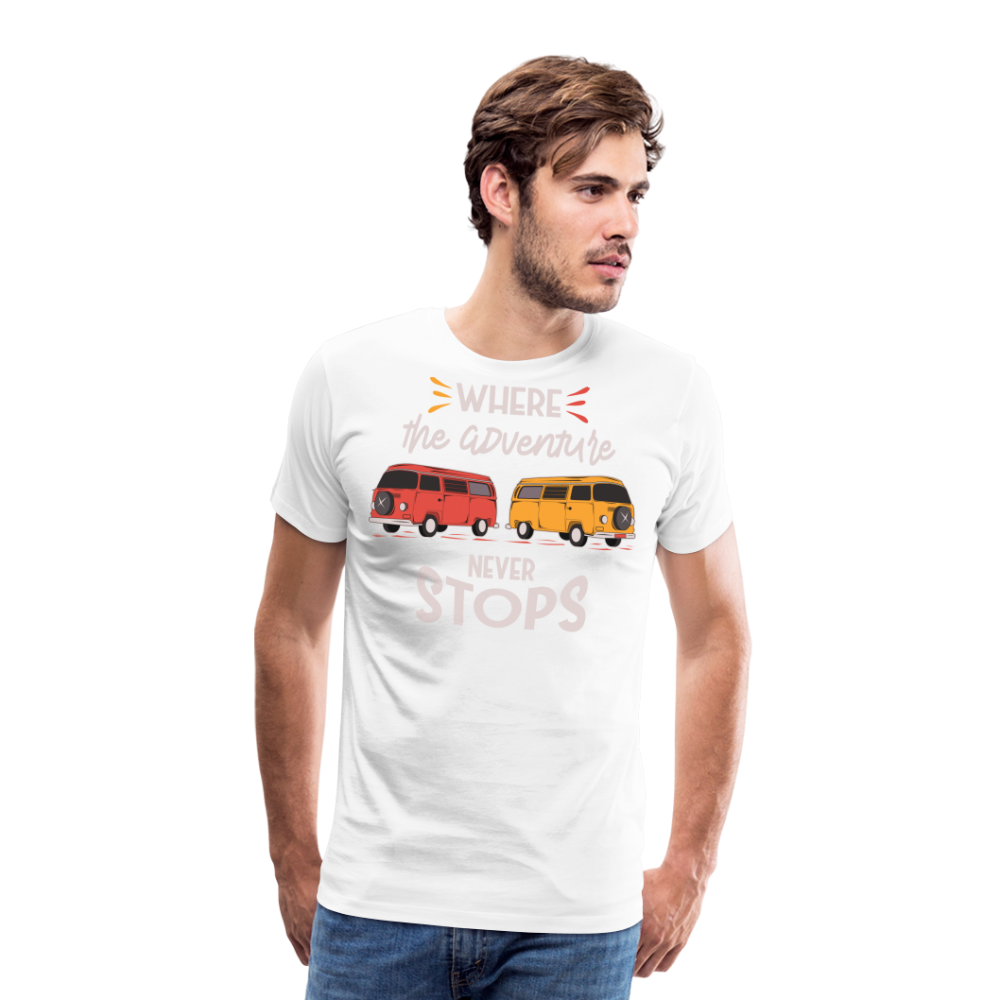 Where the Adventure Never Stops Camping Vanlife Premium T-Shirt Herren - Weiß